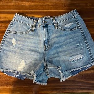 American eagle jean shorts, stretchy waist. Size small.